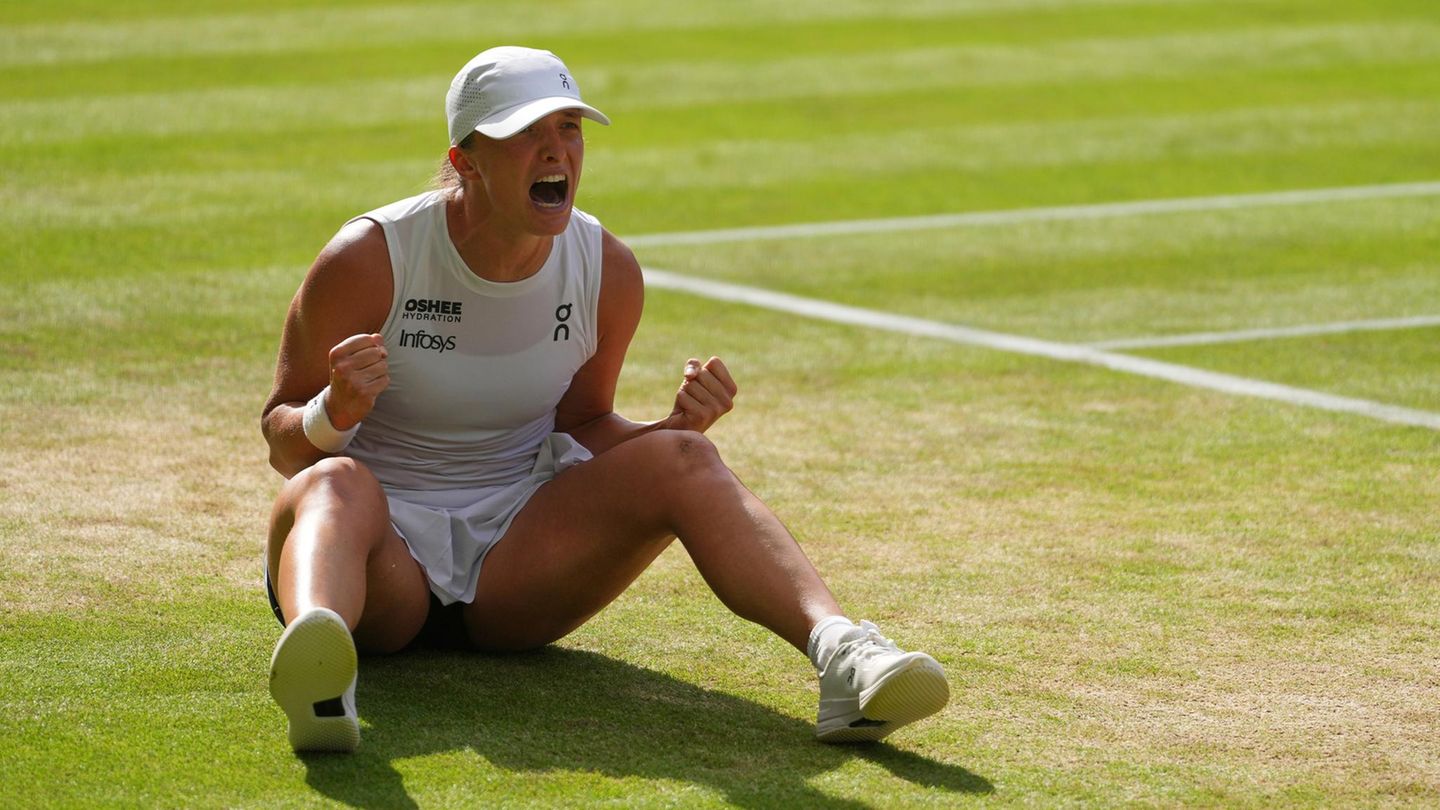 Tennis: Iga Swiatek holt ersten Wimbledon-Sieg – mit historischem Ergebnis