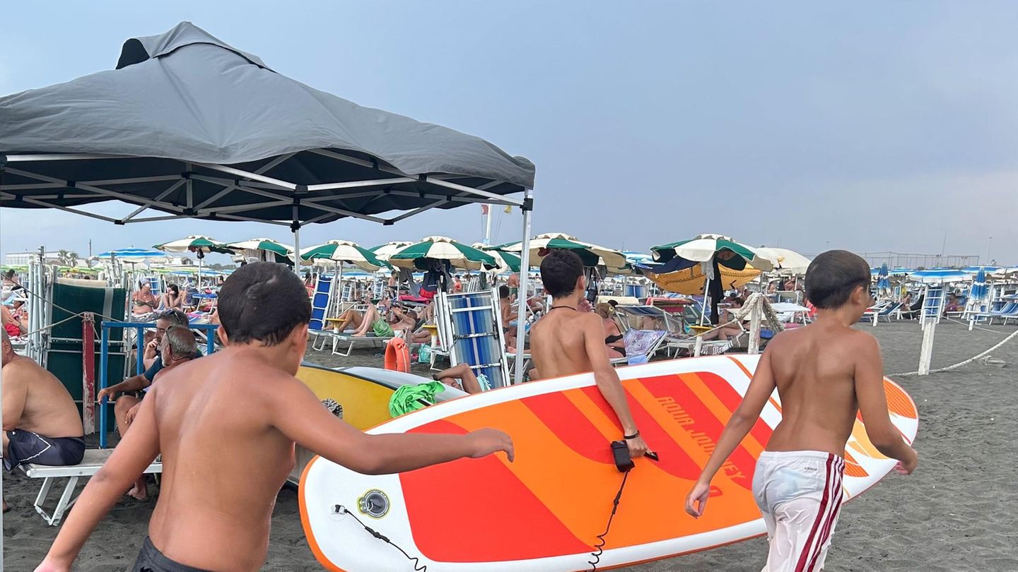 Italien: 17-Jähriger stirbt in selbst gegrabenem Sandloch am Strand