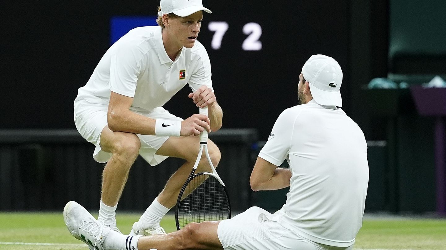 Tennis: Verletzungsdrama: Sinner in Wimbledon nach Aufgabe weiter