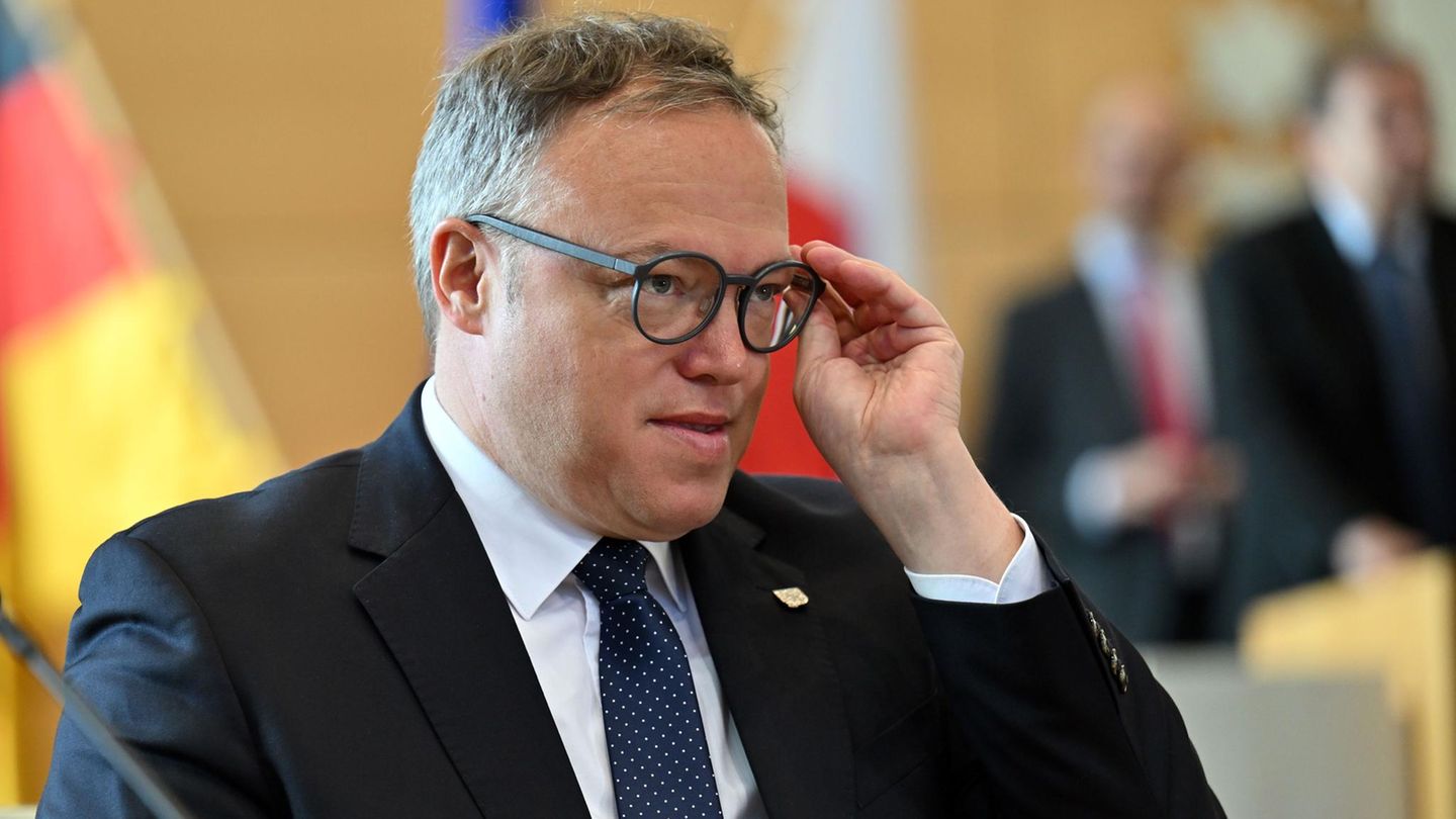 Streit um Rente: „Realitätsfern und ungerecht“: Ministerpräsident Voigt rüffelt Reiche