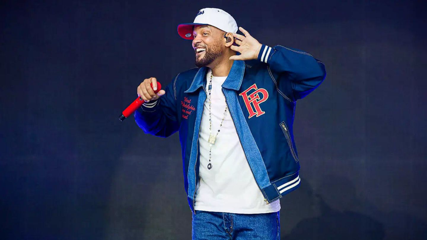 Achtung, glatt!: Will Smith rutscht fast aus – Regen sorgt für Aufregung in Hamburg