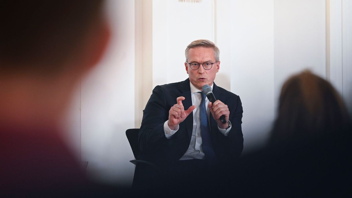 Kriminalitätsbekämpfung: Digitalminister grundsätzlich offen für Palantir-Software
