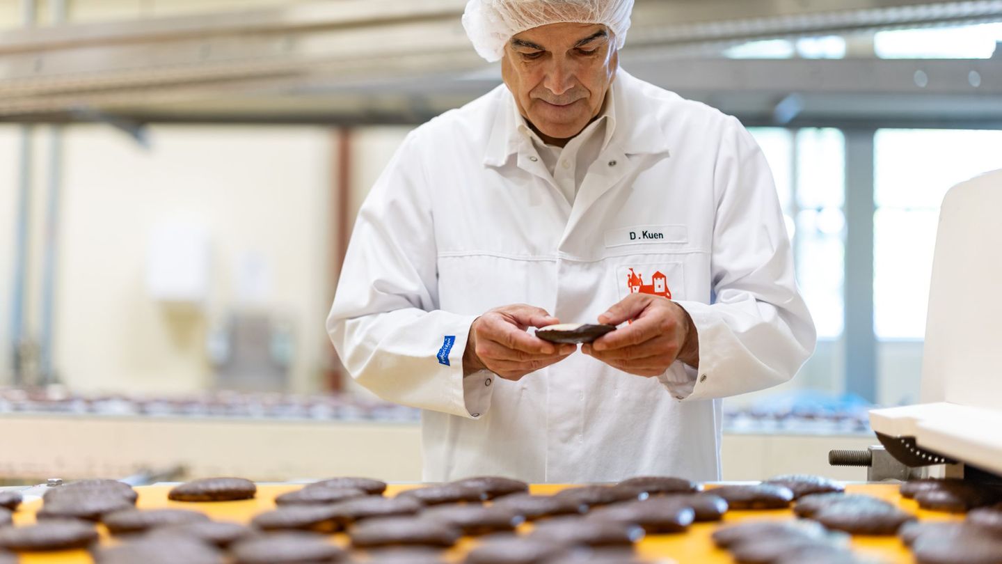 Weihnachtsgebäck: Lebkuchen-Hersteller im Backstress – bald startet Verkauf