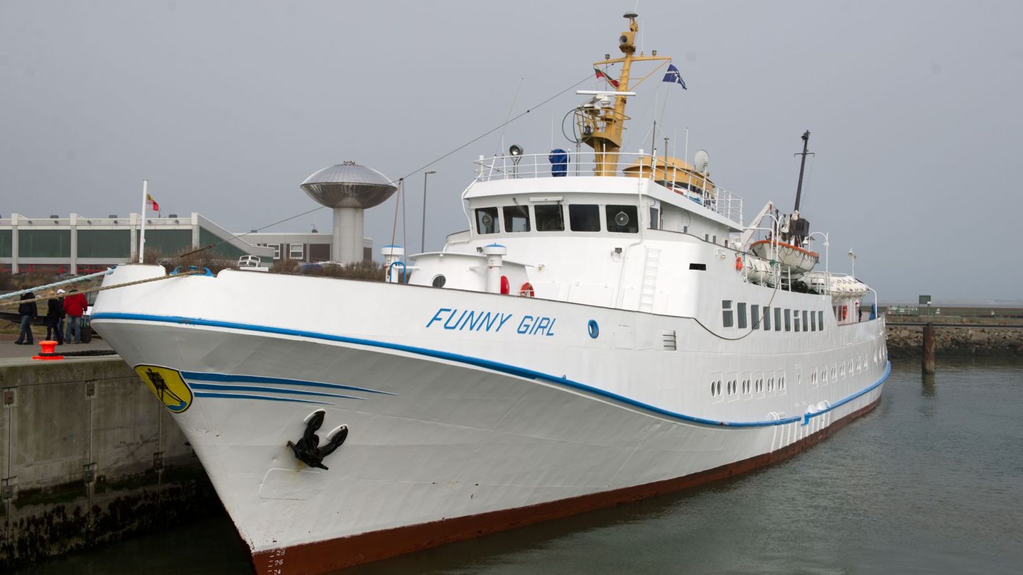 Umwelt: 500 Liter Diesel im Hafen von Büsum ausgelaufen