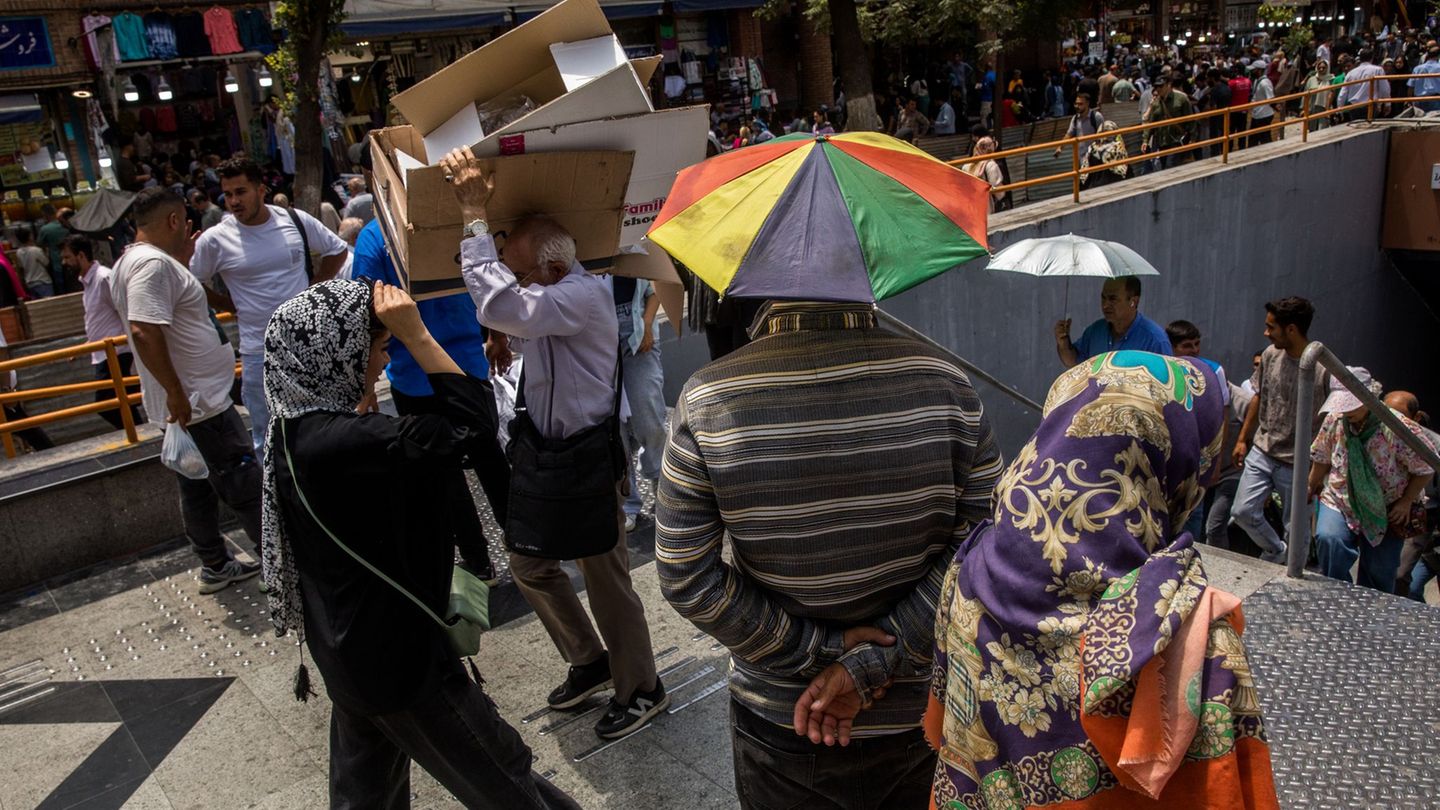 Extremtemperaturen: Hitze im Iran: Millionen stundenlang ohne Strom und Wasser