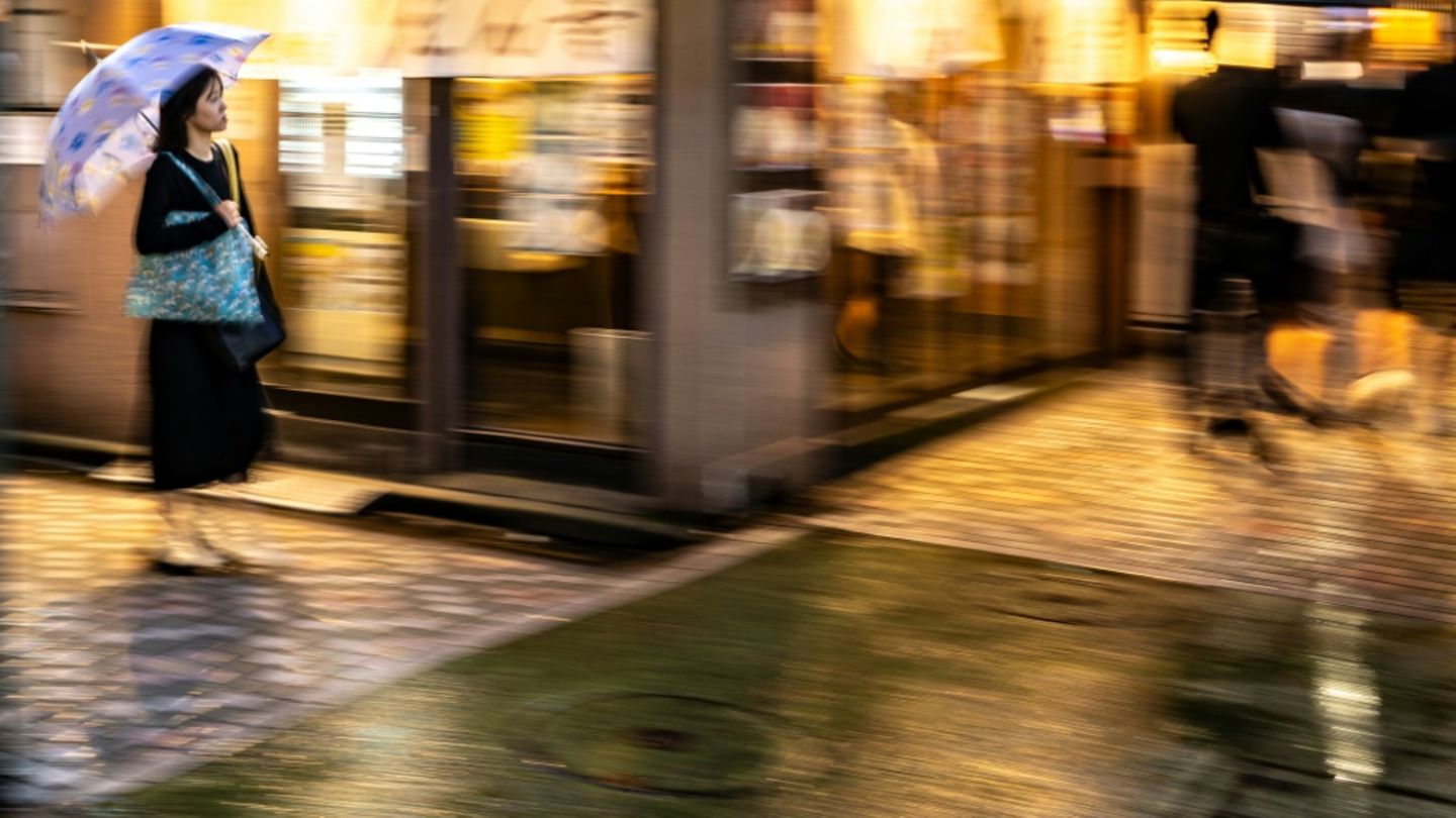 Rekord-Regenfälle: Mehr als eine halbe Million Menschen in Japan in Gefahr