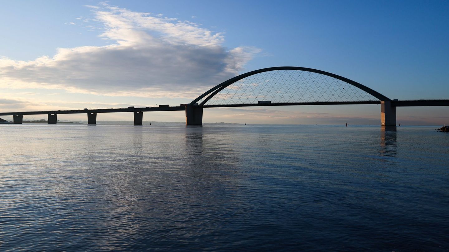 Nächtliche Brückenarbeiten: Fehmarnsundbrücke an zwei Tagen halbseitig gesperrt
