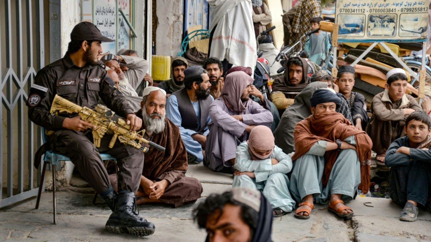Abschiebungen von Afghanen aus Pakistan mit deutschen Aufnahmezusagen: Außenamt in „großer Sorge“