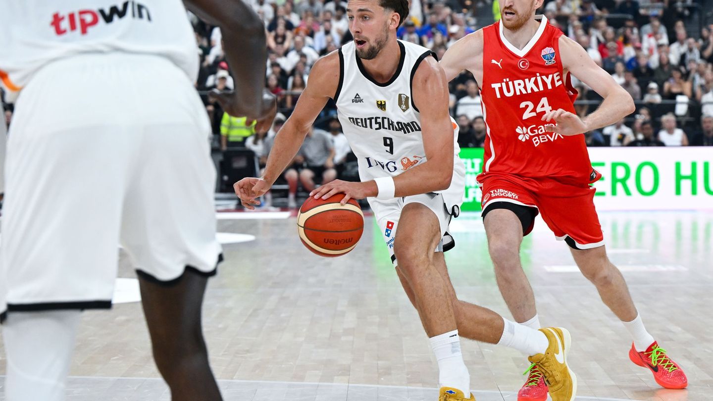 Vor der EM: Zittersieg nach Fehlstart: Basketballer im Supercup-Finale