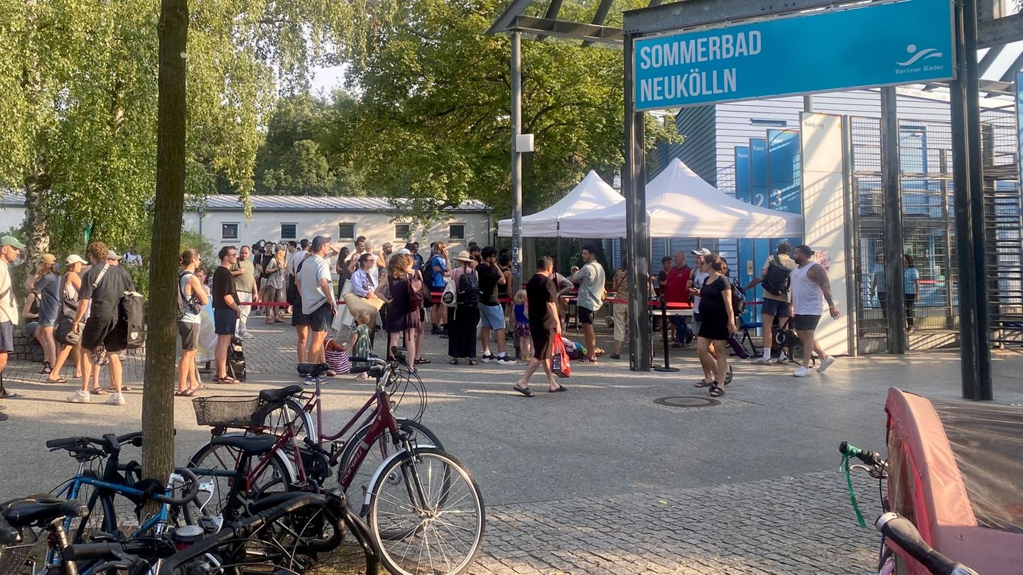 Schwimmbäder: Fünf Menschen bei Prügelei im Sommerbad Neukölln verletzt