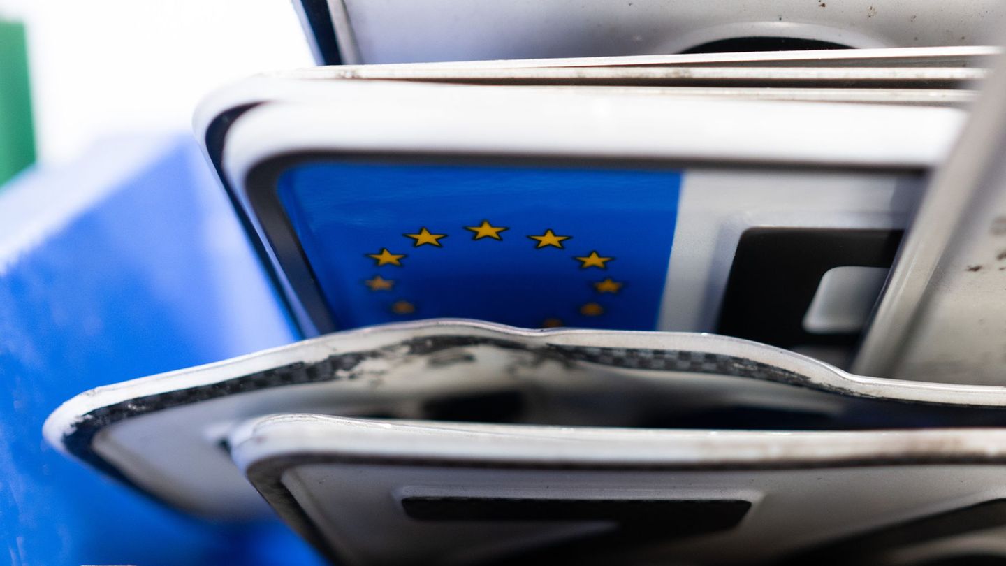 Briefe an Verkehrsministerien: Kleinere Städte wollen eigene Autokennzeichen