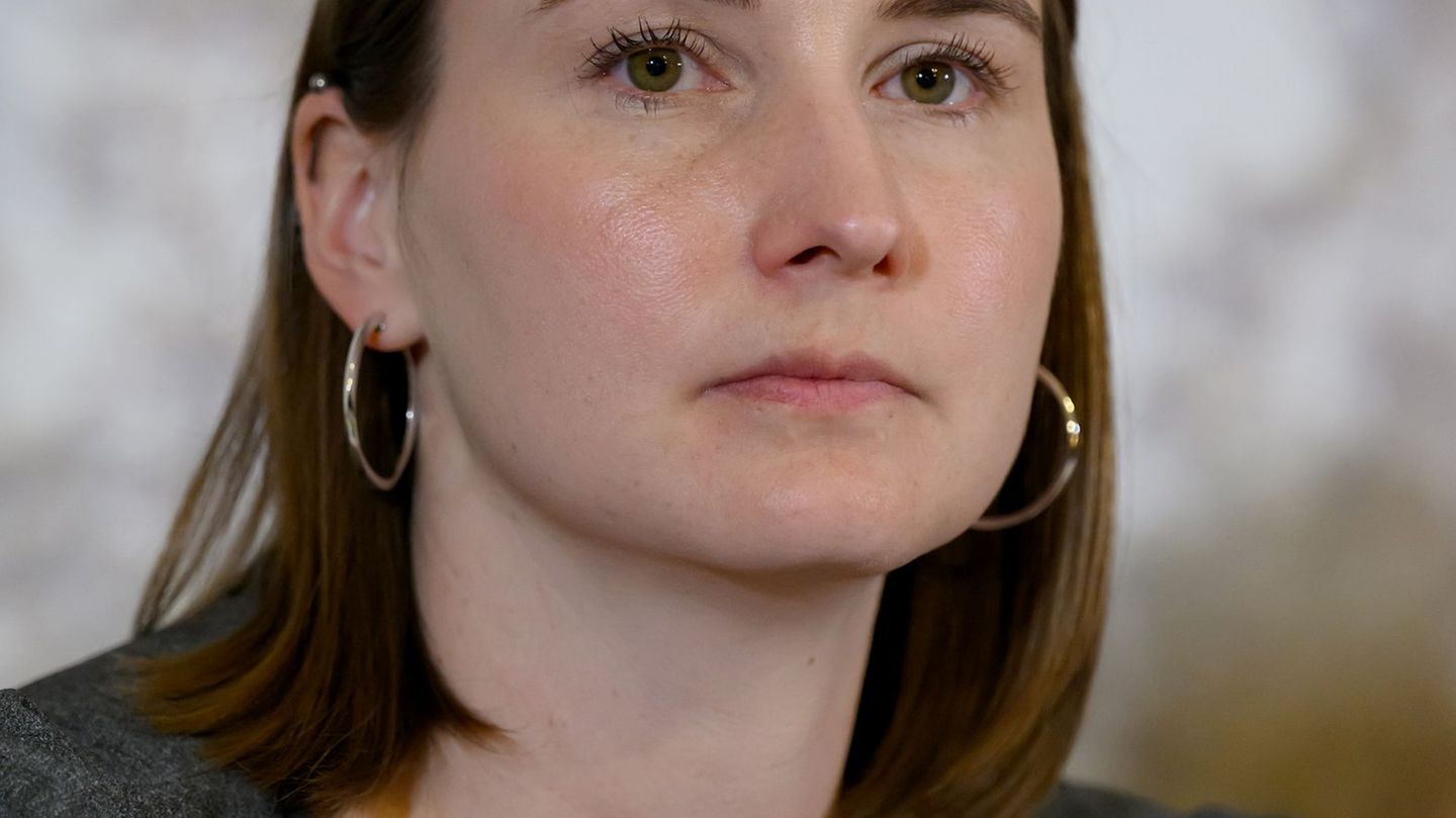 Reformvorschlag: Schenk: Pflege-Eigenanteil auf festen Betrag begrenzen