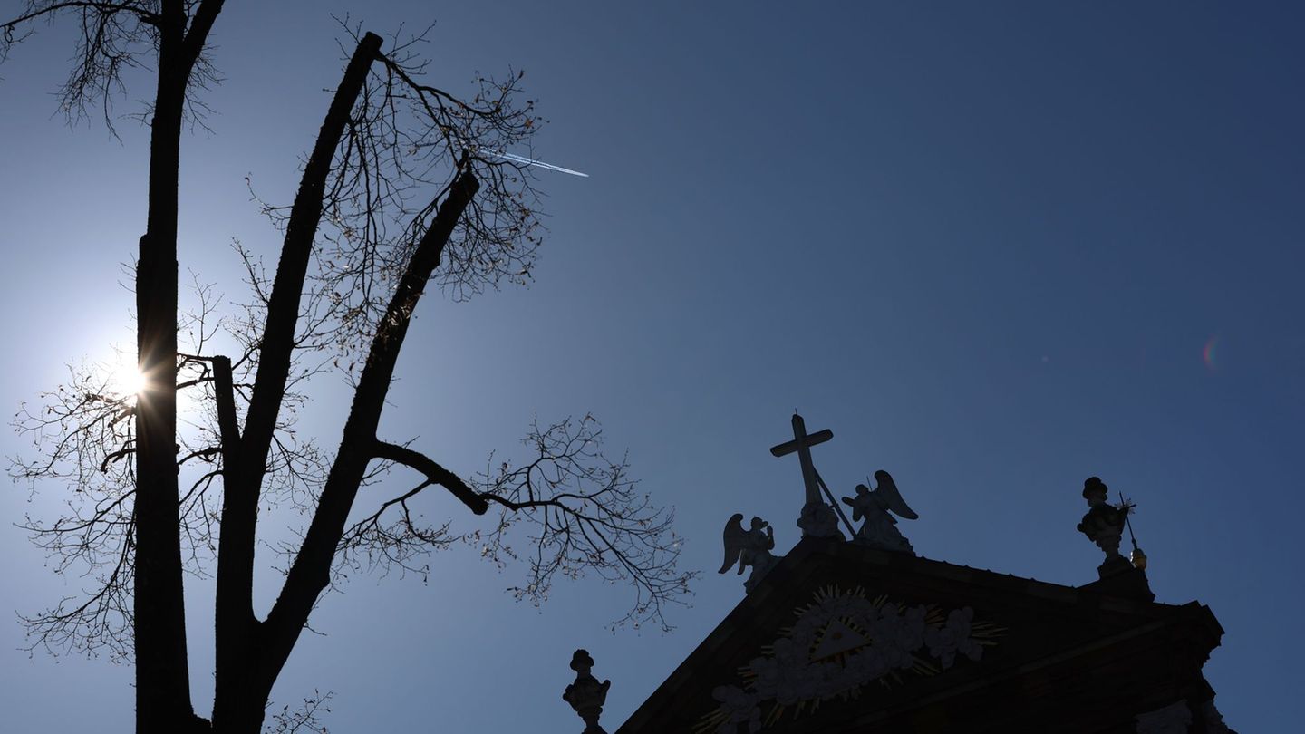 Migration und Kirche: Kirchenasyl – Balanceakt zwischen Humanität und Recht
