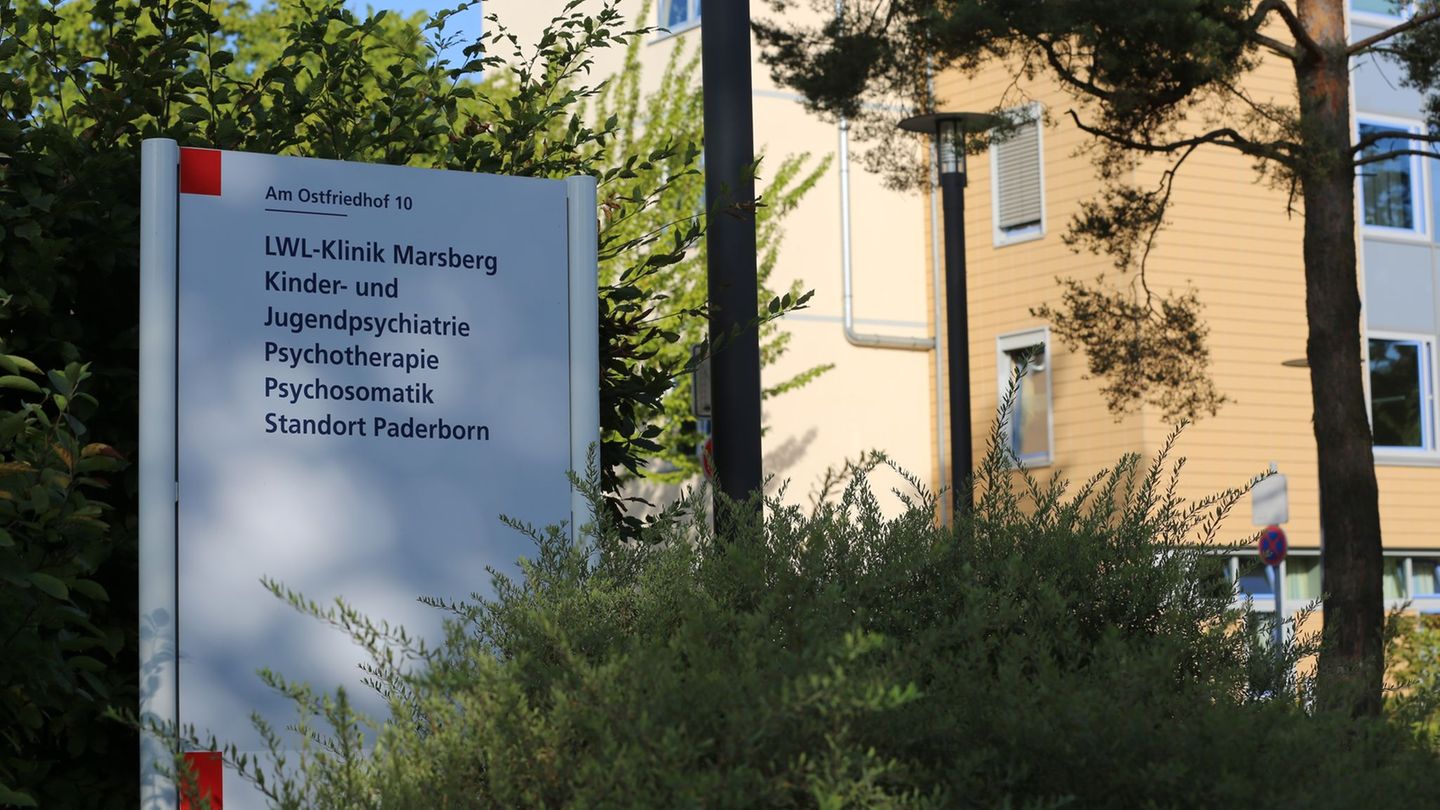 Angriff in Klinik: Betreuerin nach Angriff in Klinik außer Lebensgefahr