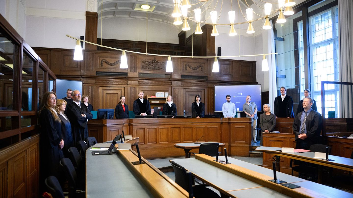 Kriminalität: Mordprozess gegen Palliativarzt – Angeklagter am Brandort