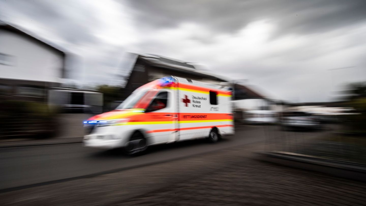 Notfälle: Polizei sucht Zeugen nach Fund von schwer verletztem Mann