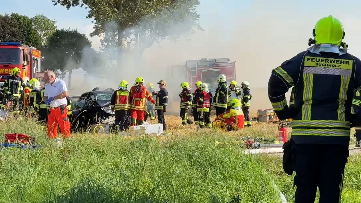 Verkehr: Von Fahrbahn abgekommen – eine Tote und vier Schwerverletzte