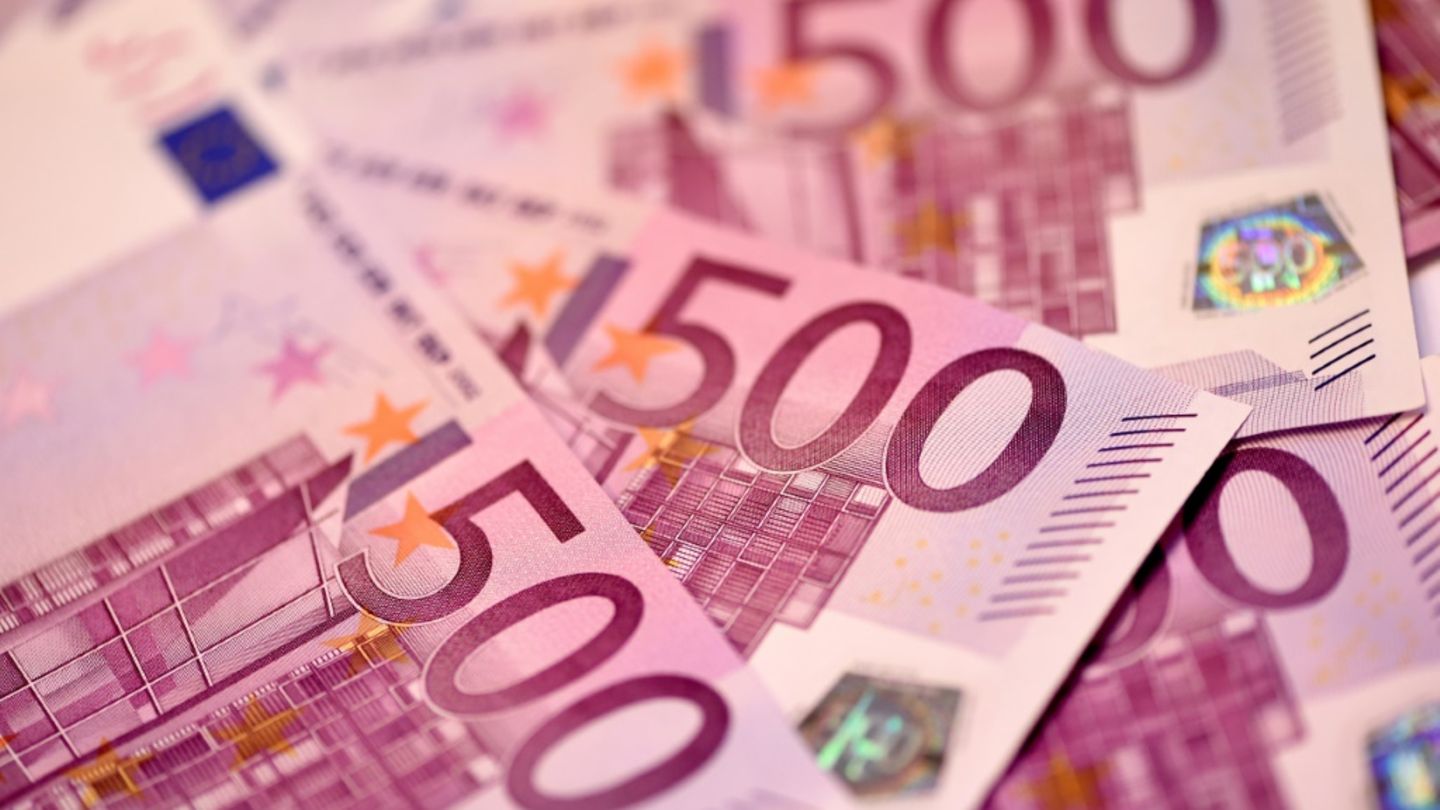 Staatsdefizit im ersten Halbjahr um rund 19 Milliarden Euro gesunken