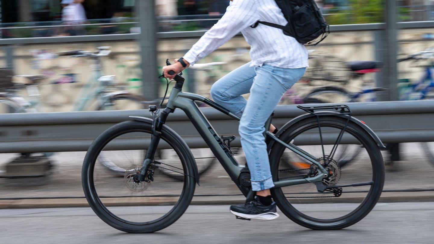 Radeln mit Unterstützung: Umfrage: Mehr E-Bike-Besitzer im Saarland