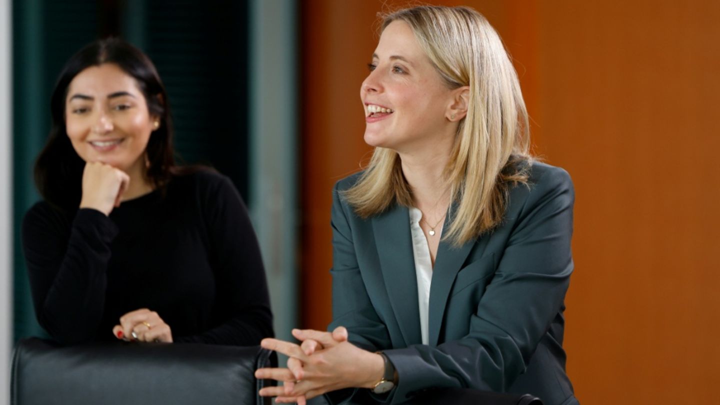 Bundesbauministerin Hubertz bekommt ein Baby – Politikerin plant Babypause