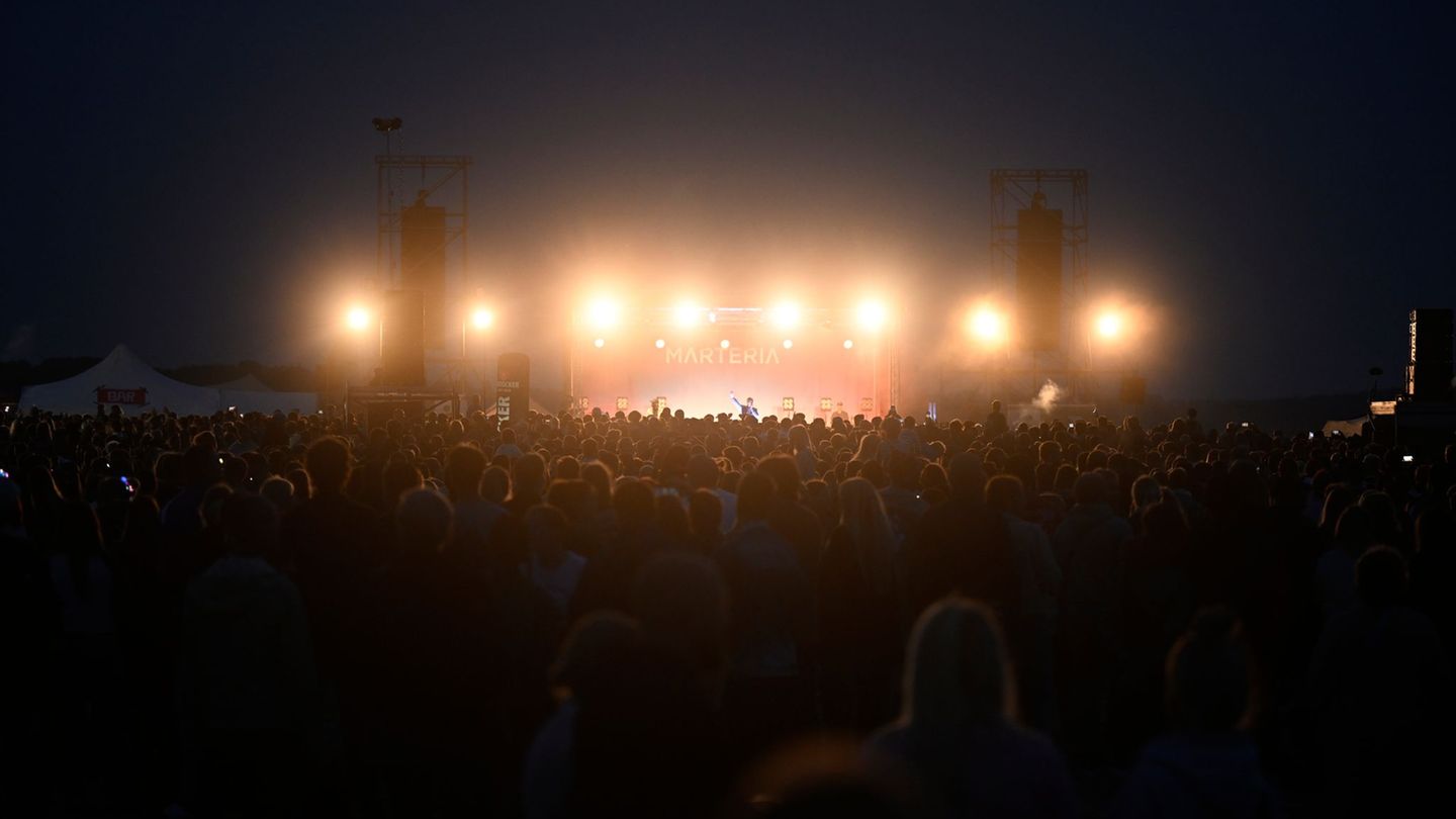 Musik am Strand: Marteria begeistert mit kostenlosem Konzert am Ostseestrand