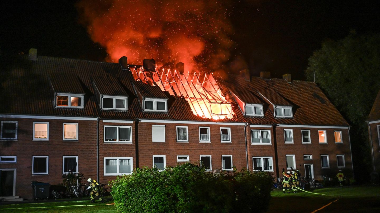 Ostfriesland: Feuer in Mehrfamilienhaus – 70 Menschen evakuiert