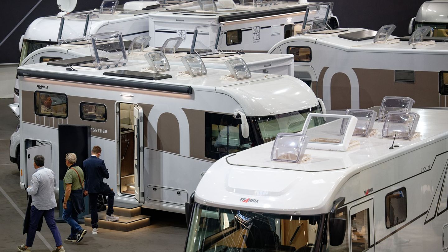 Tourismus: Wenn der Schlafplatz mitfährt: Caravan Salon zeigt Neuheiten