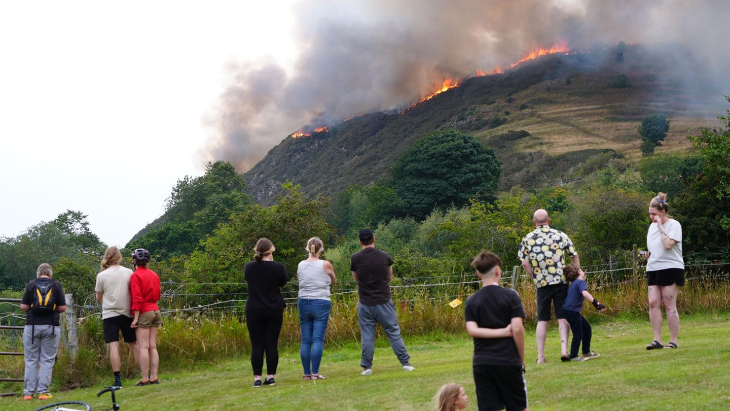 Arthur’s Seat : Beliebtes Ausflugsziel in Edinburgh in Flammen
