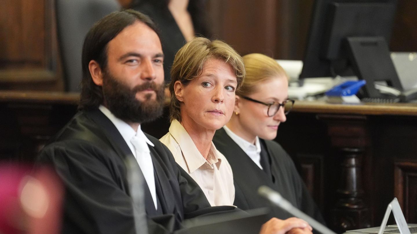 Newsblog zum Block-Prozess: Fleisch-Mafia? Christina Block unterstellt ihrem Ex-Mann kriminelle Machenschaften