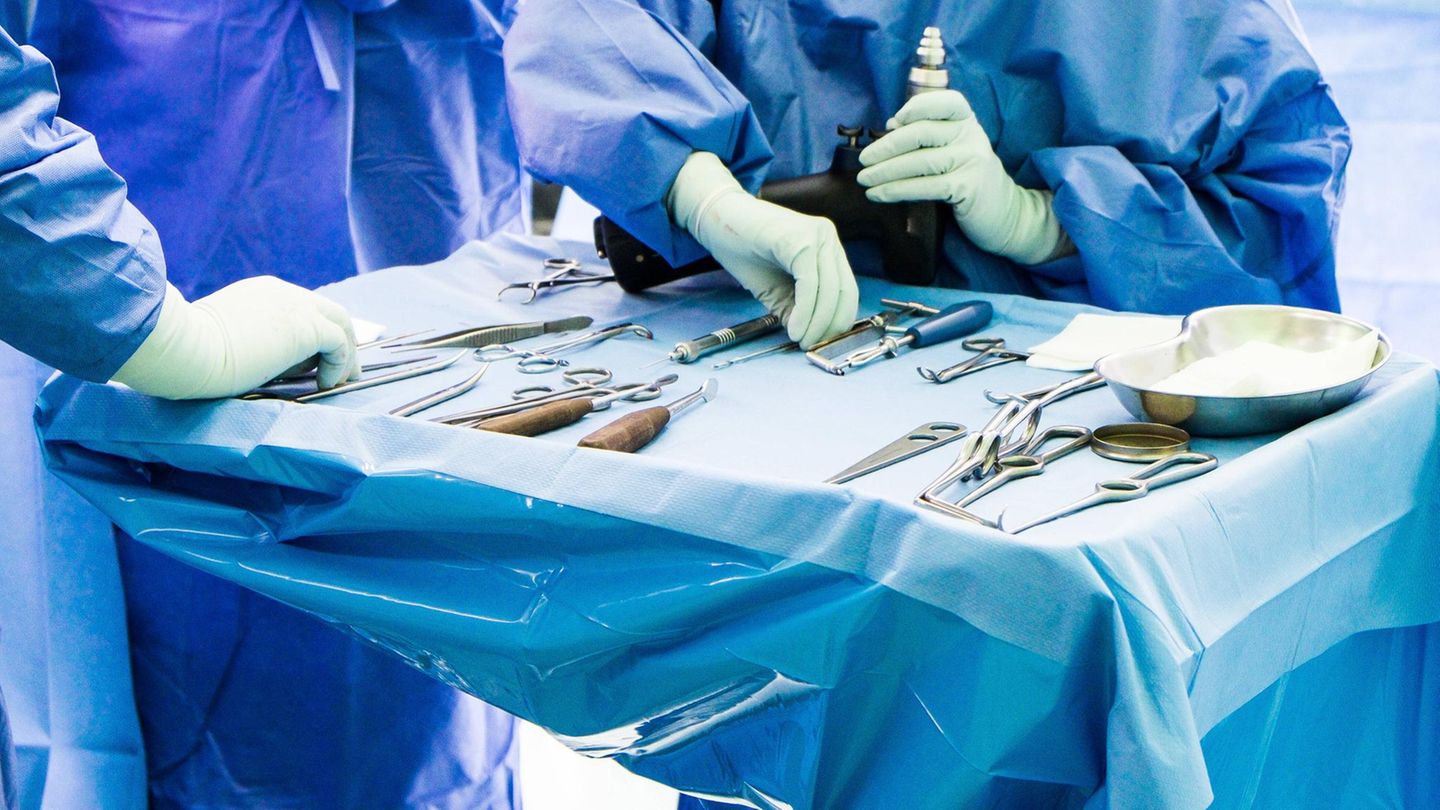 Österreich: Anklage gegen Ärztin: Tochter soll Loch in Schädel von Patienten gebohrt haben