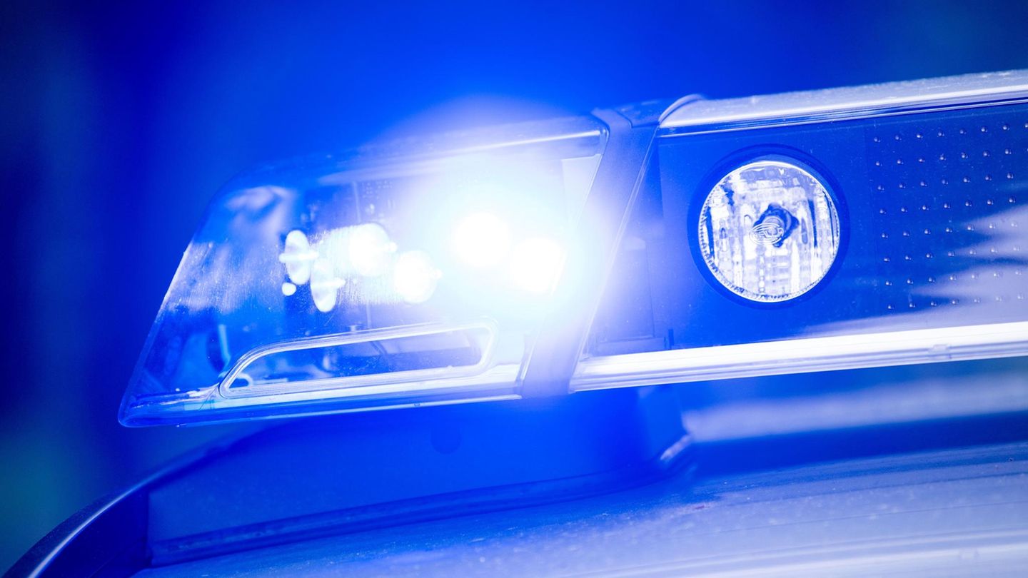 Nordrhein-Westfalen: Vier Teenager sterben bei Autounfall in Kürten – nur der Fahrer überlebt