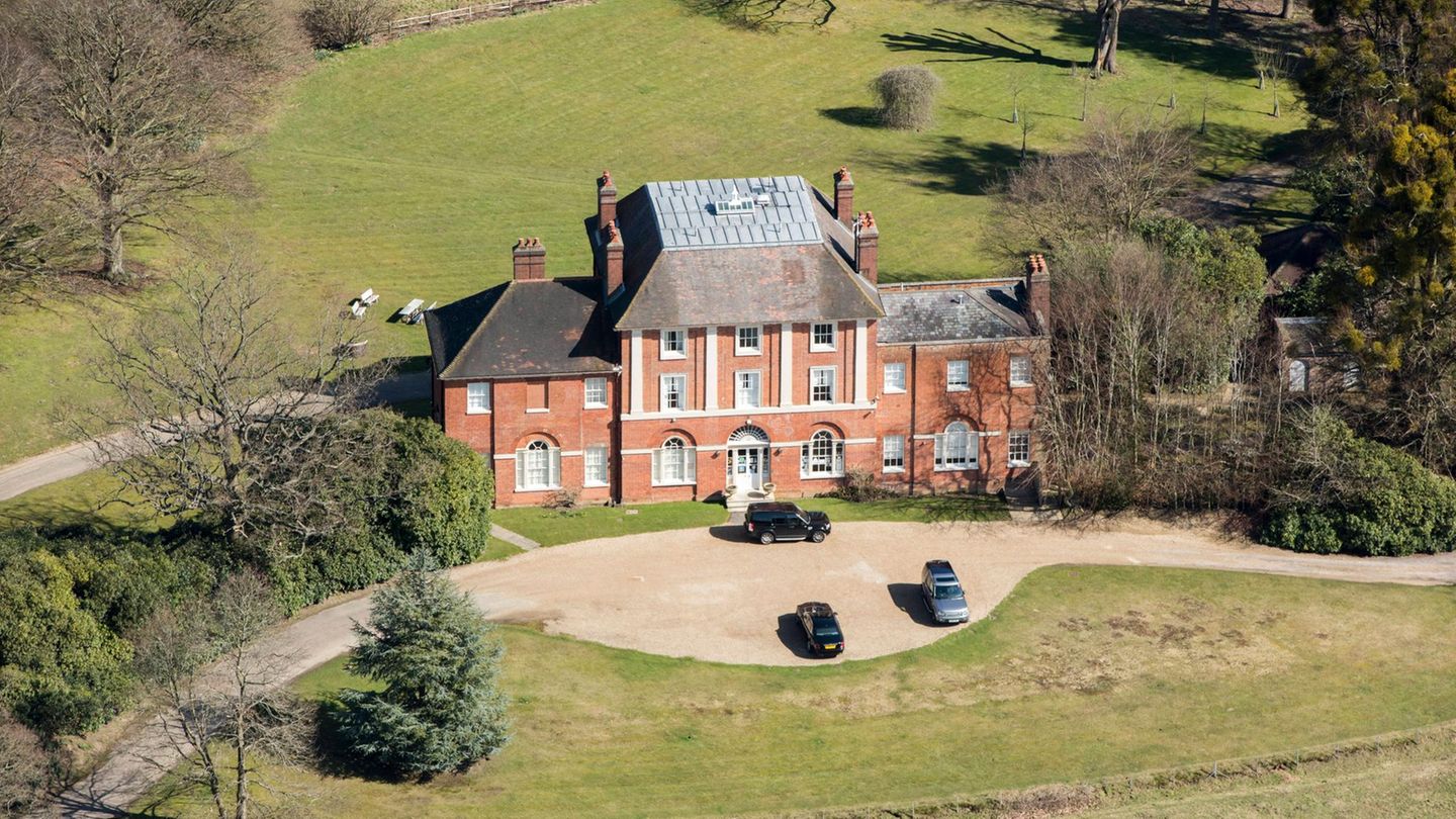 Forest Lodge in Windsor: Acht Schlafzimmer und ein Tennisplatz – das neue Heim von Kate und William