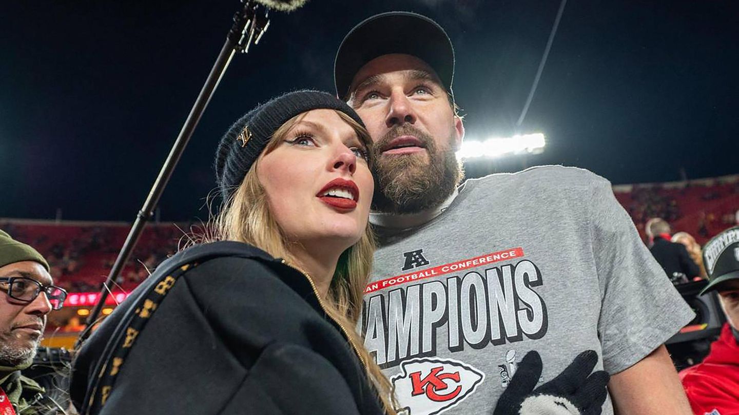 Beliebtes Promi-Paar: Kelce über die Beziehung mit Swift: „Einfach zwei Menschen, die sich lieben“