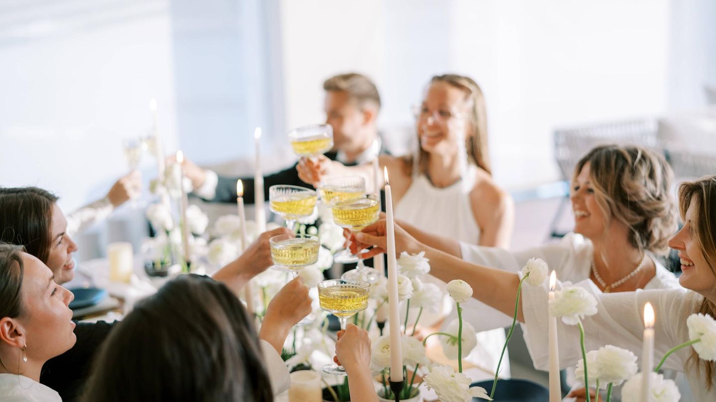 Opulente Hochzeiten: Studie zeigt: Ein Viertel der Hochzeitsgäste sagt wegen zu hoher Kosten ab