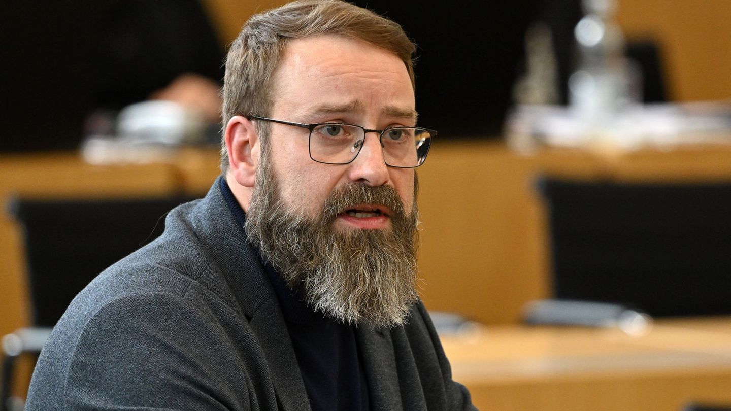 Politik: Linke: Unvereinbarkeitsbeschluss der CDU muss fallen