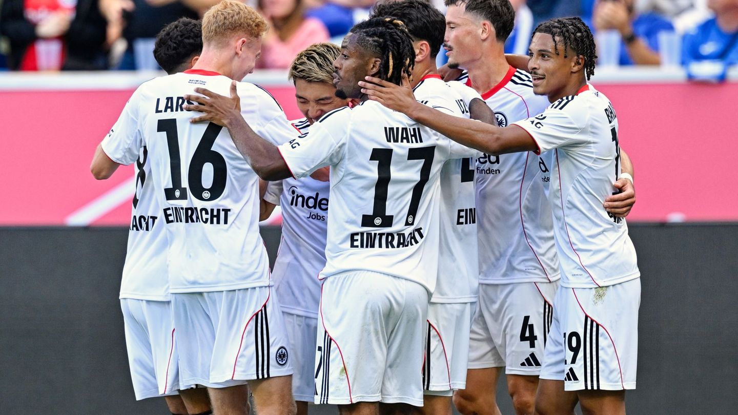 Fußball: Eintracht gegen Bayern als Topspiel am 4. Oktober