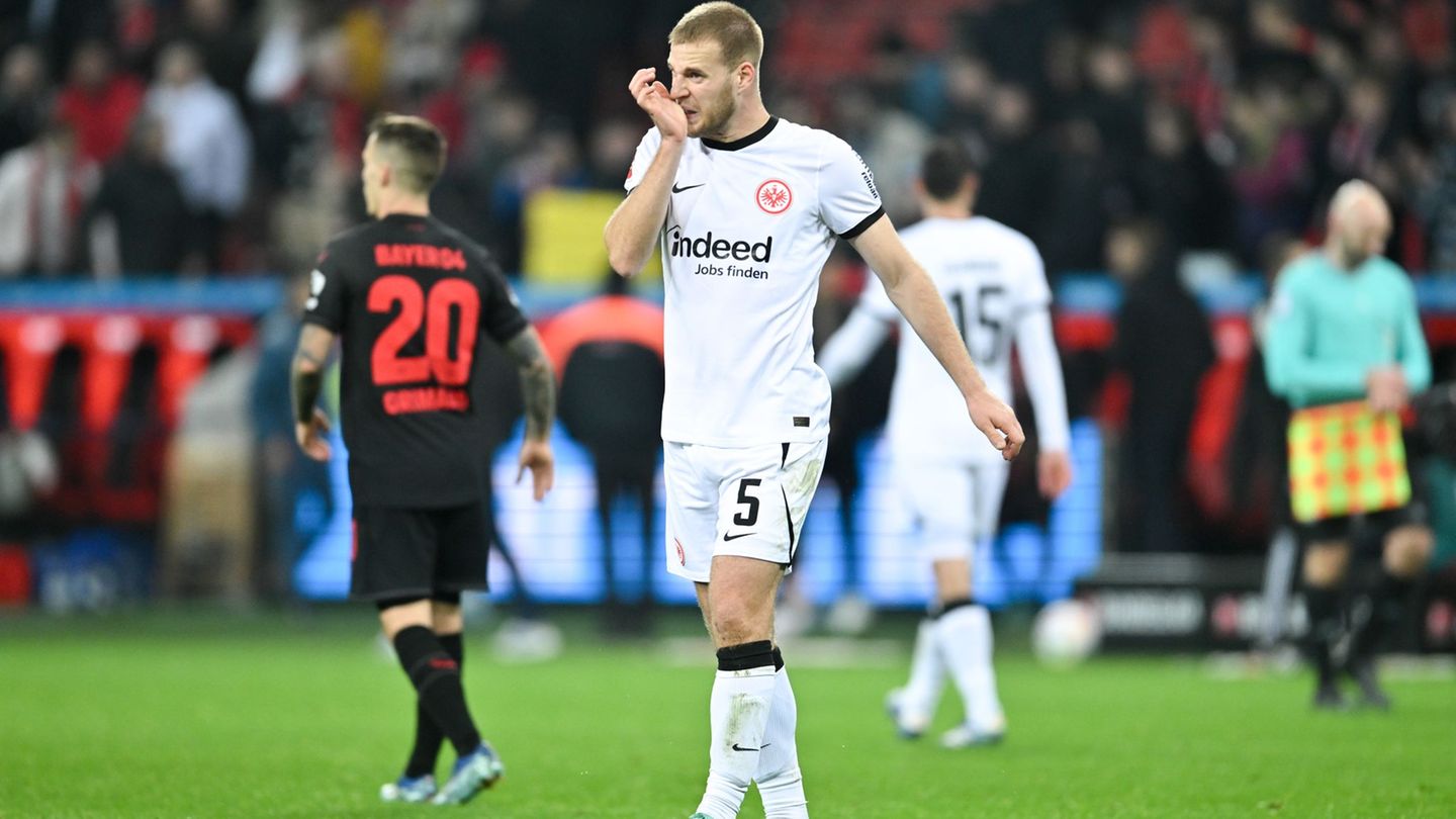 Fußball-Bundesliga: Verteidiger Hrvoje Smolcic verlässt Eintracht Frankfurt