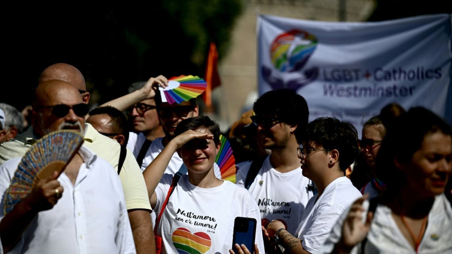 Premiere im Vatikan: Erste offizielle LGBTQ-Pilgerreise in Heiligem Jahr
