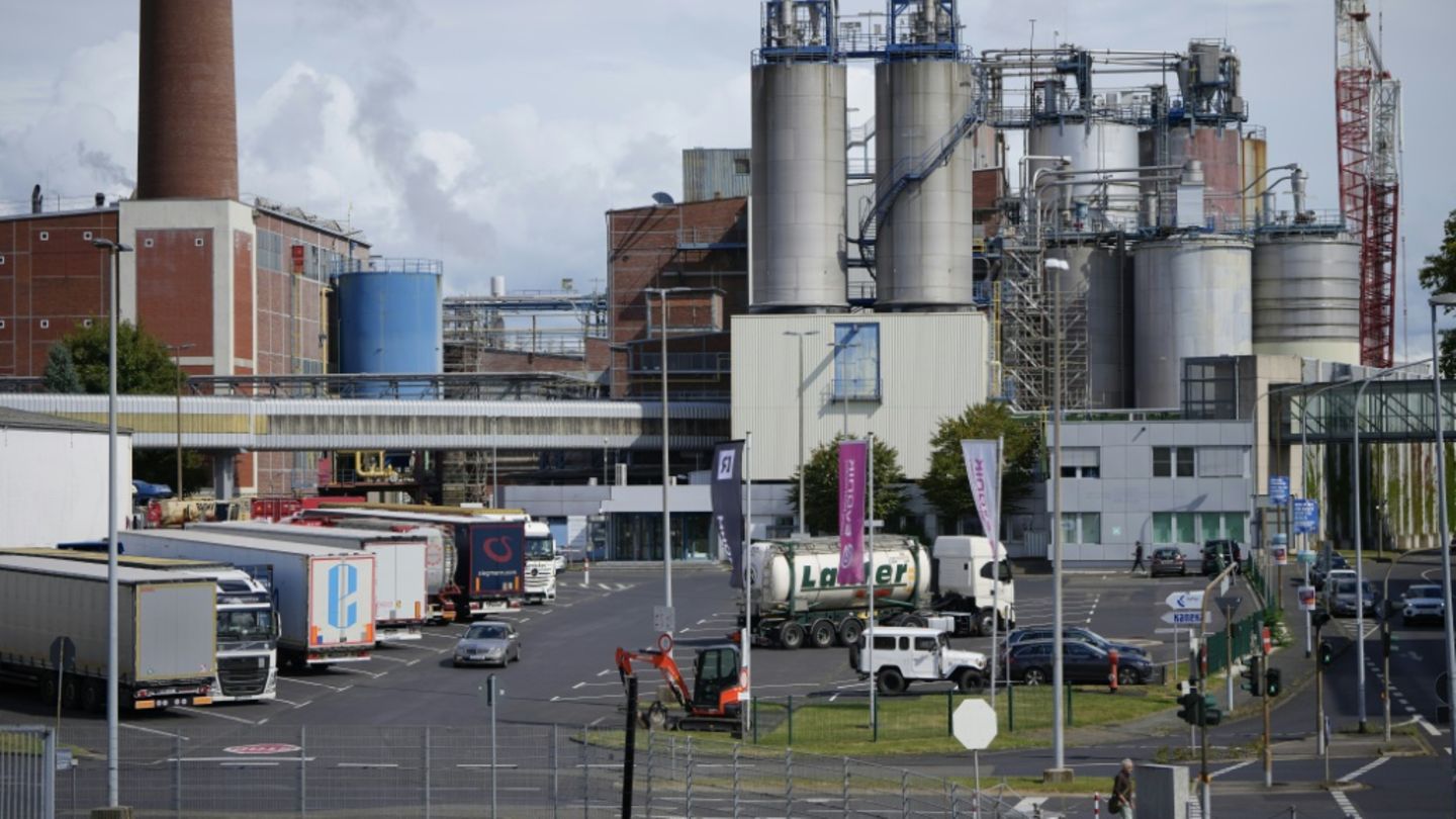Industrieproduktion im Juli leicht gestiegen – Wert für Juni nach oben korrigiert