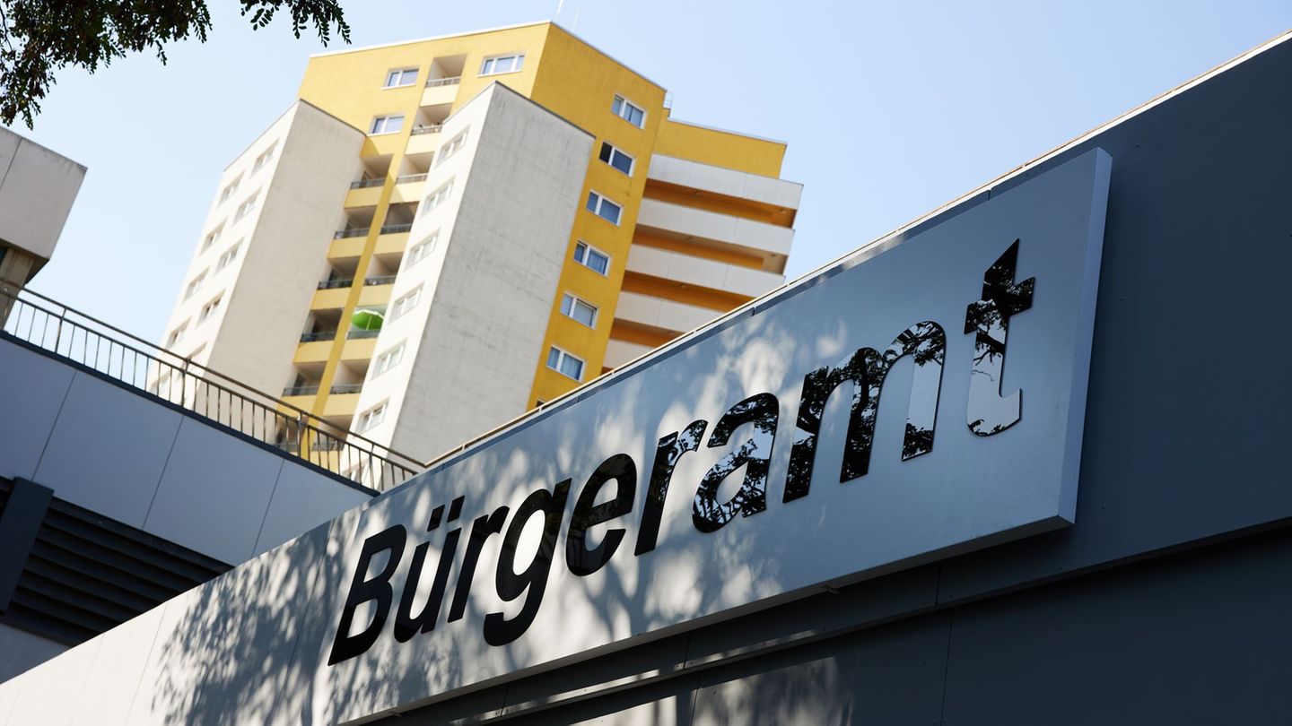 Reformprojekt: Mehr Termine und kürzere Wartezeiten in Bürgerämtern
