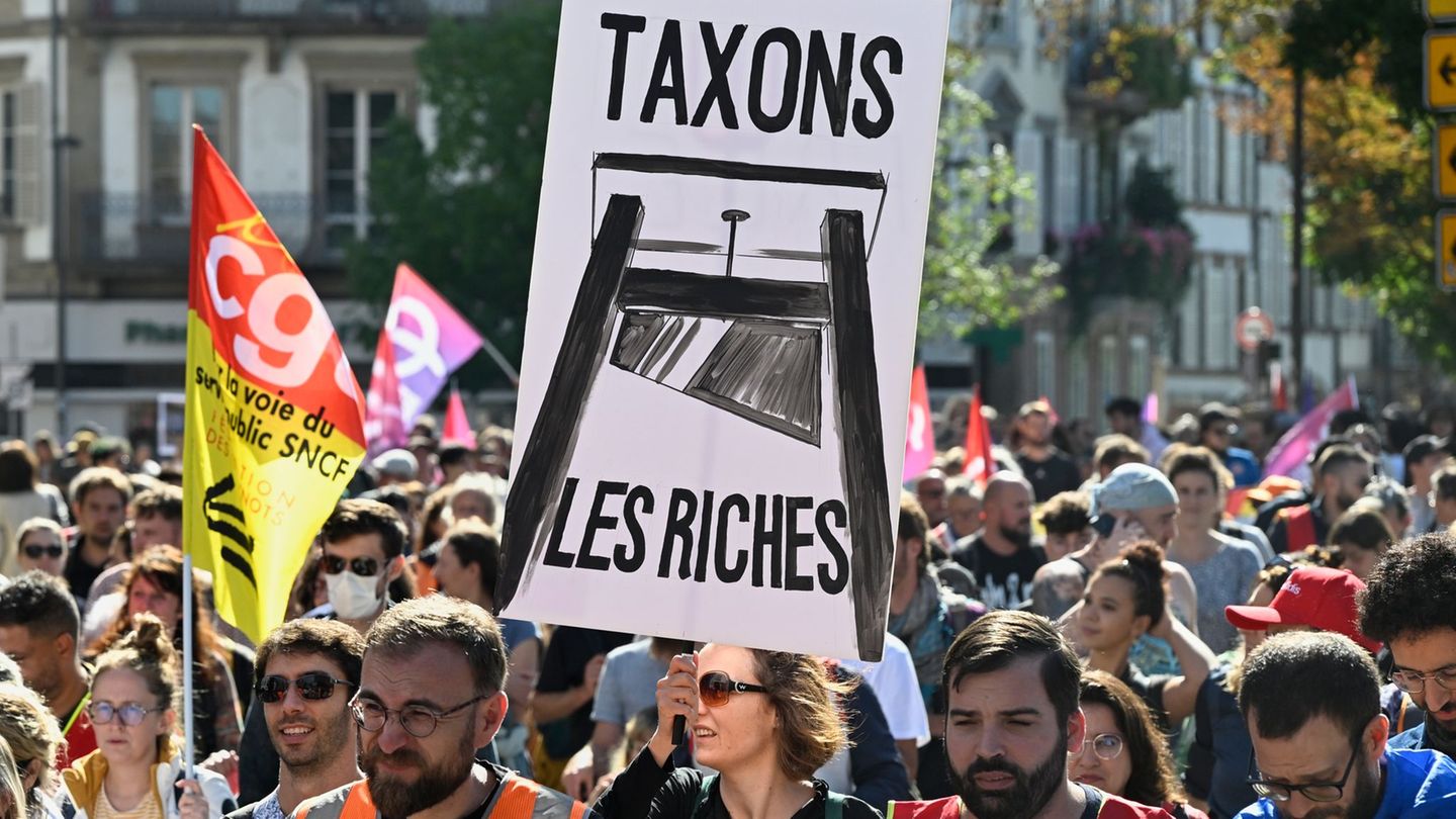 „Alles blockieren“: Rund 200.000 protestieren in Frankreich – 540 Festnahmen
