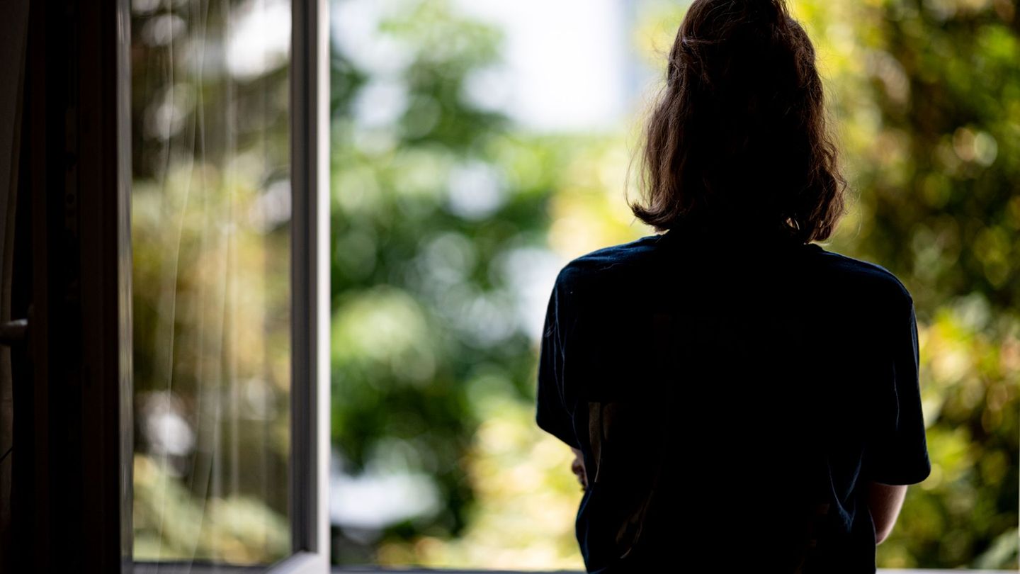 Weltsuizidpräventionstag: Ministerin ruft zu früher Hilfe bei psychischen Krisen auf