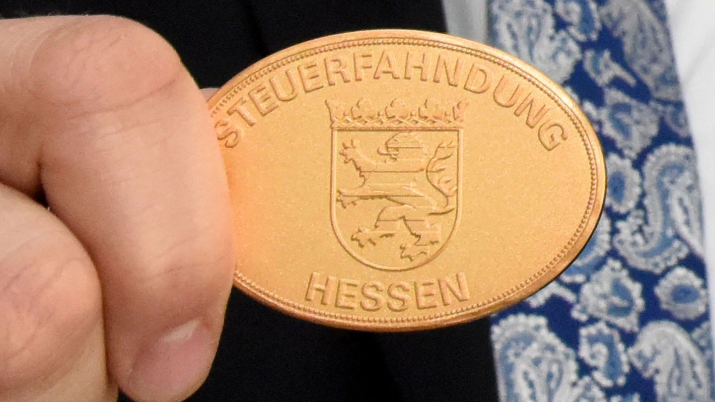 Steuern: Land: Alle Betriebsprüfer- und Steuerfahnderstellen besetzt