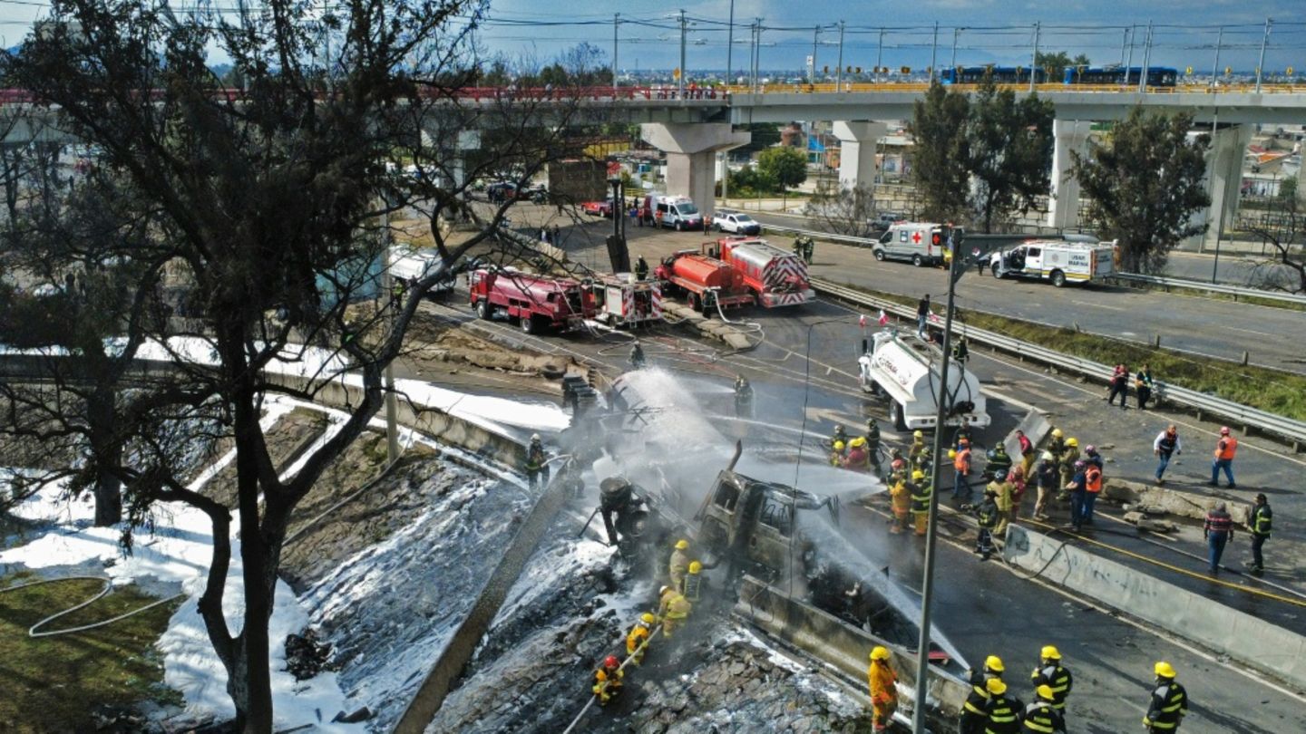 Mindestens vier Tote und über 90 Verletzte bei Explosion von Gastransporter in Mexiko