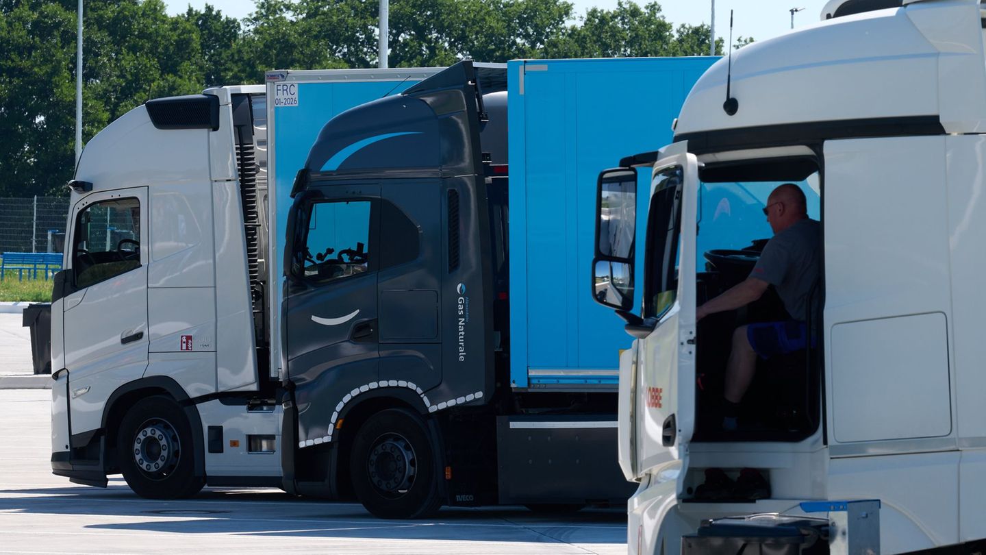 Transportgewerbe: 70.000 Lkw-Fahrer fehlen – NRW will Beruf attraktiver machen