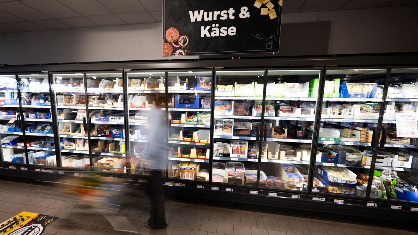 Umfrage: Teure Lebensmittel – Verbraucher kaufen anders ein