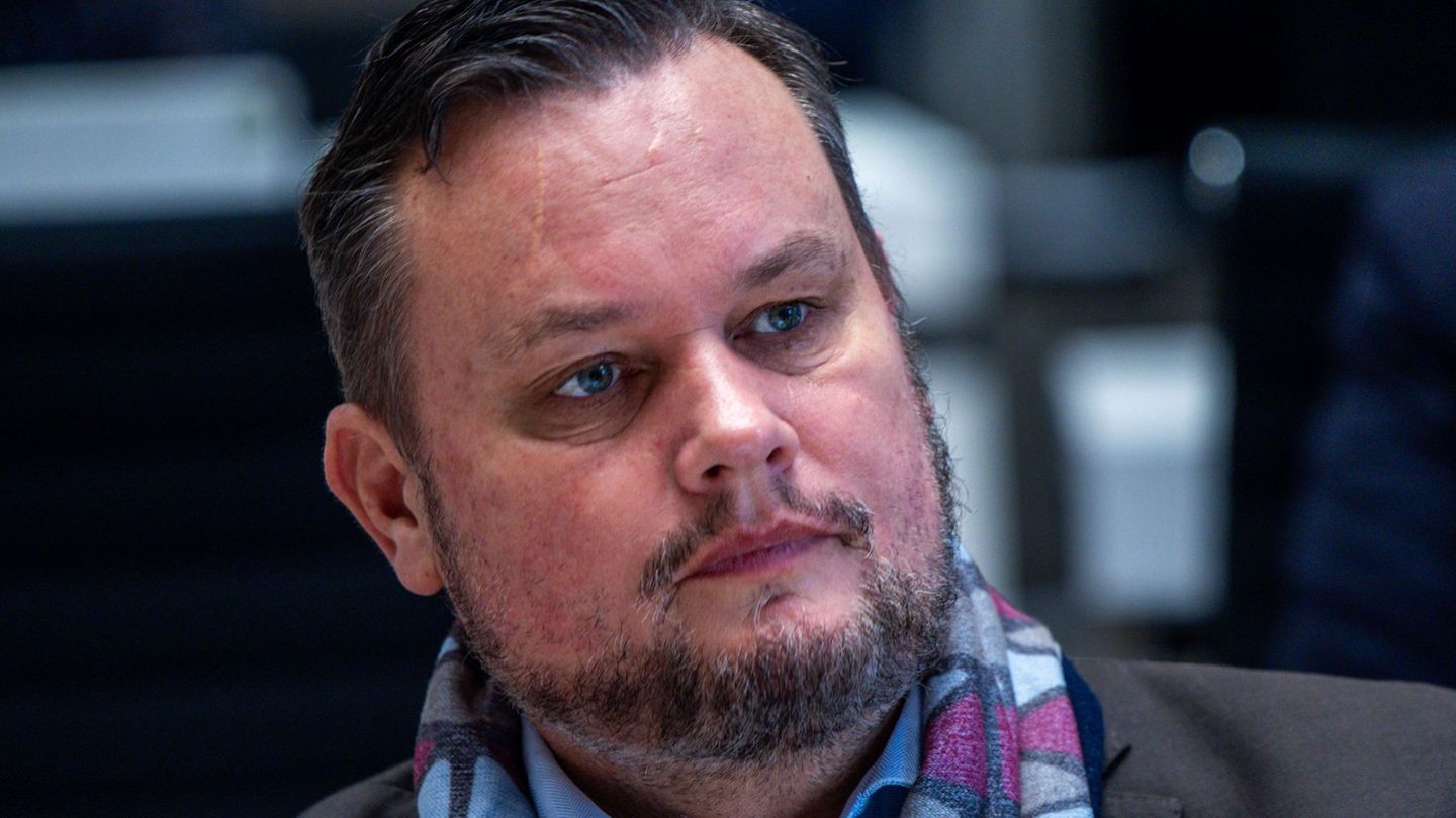 Nordost-FDP in schwerer Krise: Showdown im November – Nordost-FDP vertagt Führungsfrage