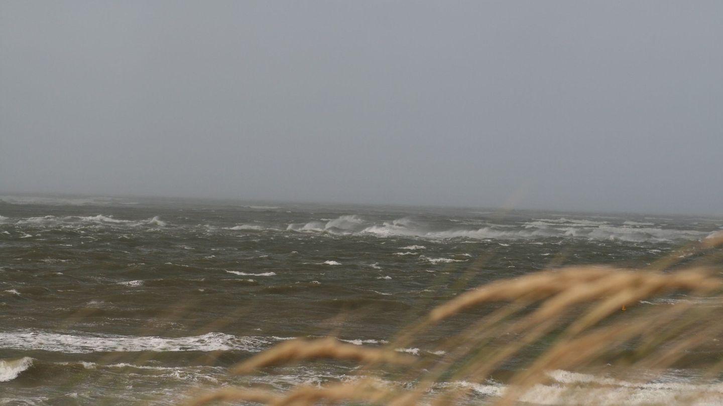 Wetter im Norden: Erster Herbststurm an der Küste – keine Fahrt nach Helgoland