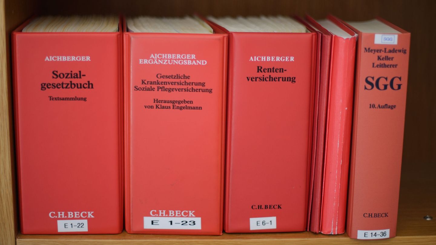 Fachtag in Erfurt: Expertin: Sozialstaat ist ein Dschungel geworden