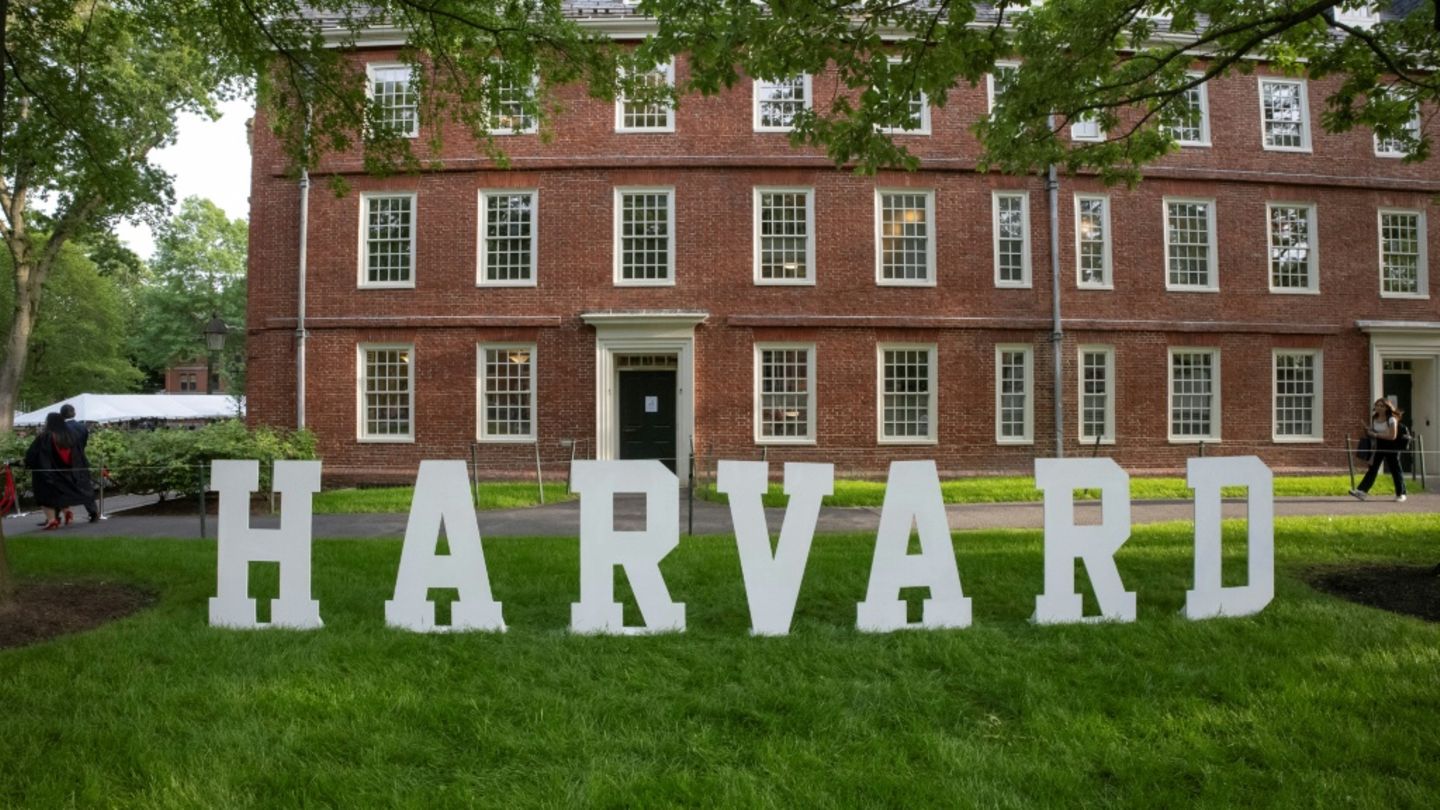 US-Regierung verfügt neue Beschränkungen für Zugang von Harvard zu Bundesmitteln